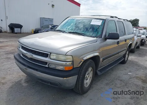 2001 Chevrolet Suburban C1500 z USA, uszkodzony, nr VIN 3GNEC16T21G248839